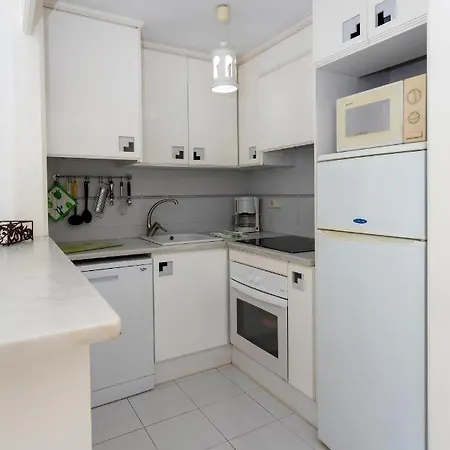 Apartment Cala Blanca, Bajo, 2 Dormitorios, By Bookindenia Denia