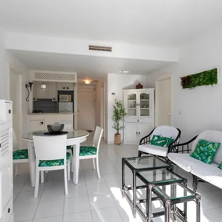 Cala Blanca, Bajo, 2 Dormitorios, By Bookindenia Apartment *