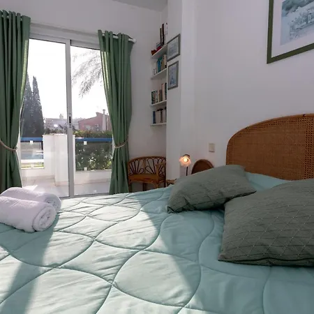 Cala Blanca, Bajo, 2 Dormitorios, By Bookindenia