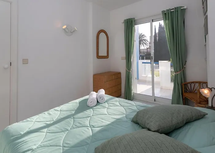 Cala Blanca, Bajo, 2 Dormitorios, By Bookindenia * Dénia