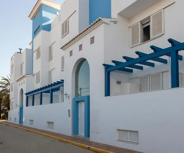 Appartamento Cala Blanca, Bajo, 2 Dormitorios, By Bookindenia